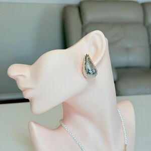 Elegant Silver-Gold Teardrop Earrings